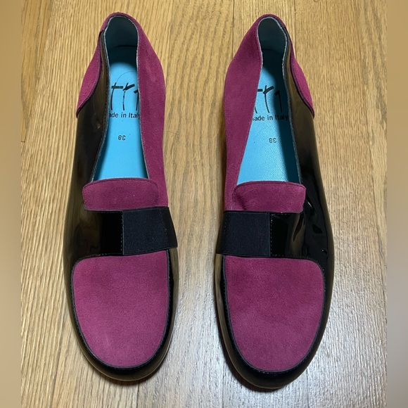 NWOT - THIERRY RABOTIN Pink & Black Suede & Patent Leather Loafers - RARE -Sz 38 - Picture 1 of 8